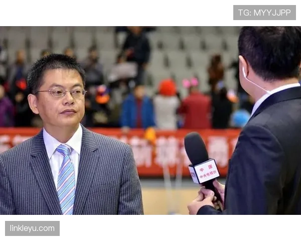 判罚争议：裁判判定犯规的关键证据与标准